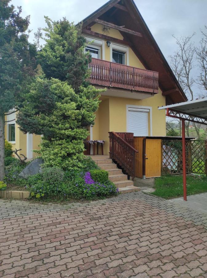Dorina Apartman Zalakaros Exterior foto